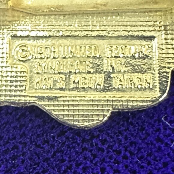 Vintage 1978 Garfield Daisy Flower Kats Meow Enamel Brooch Pin - Picture 3 of 4